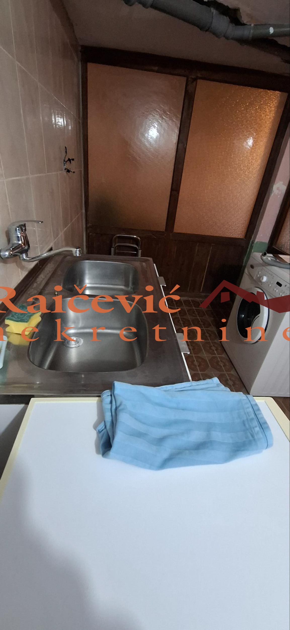 Kuća na prodaju, Ducalovici, 140m², 95.000 €