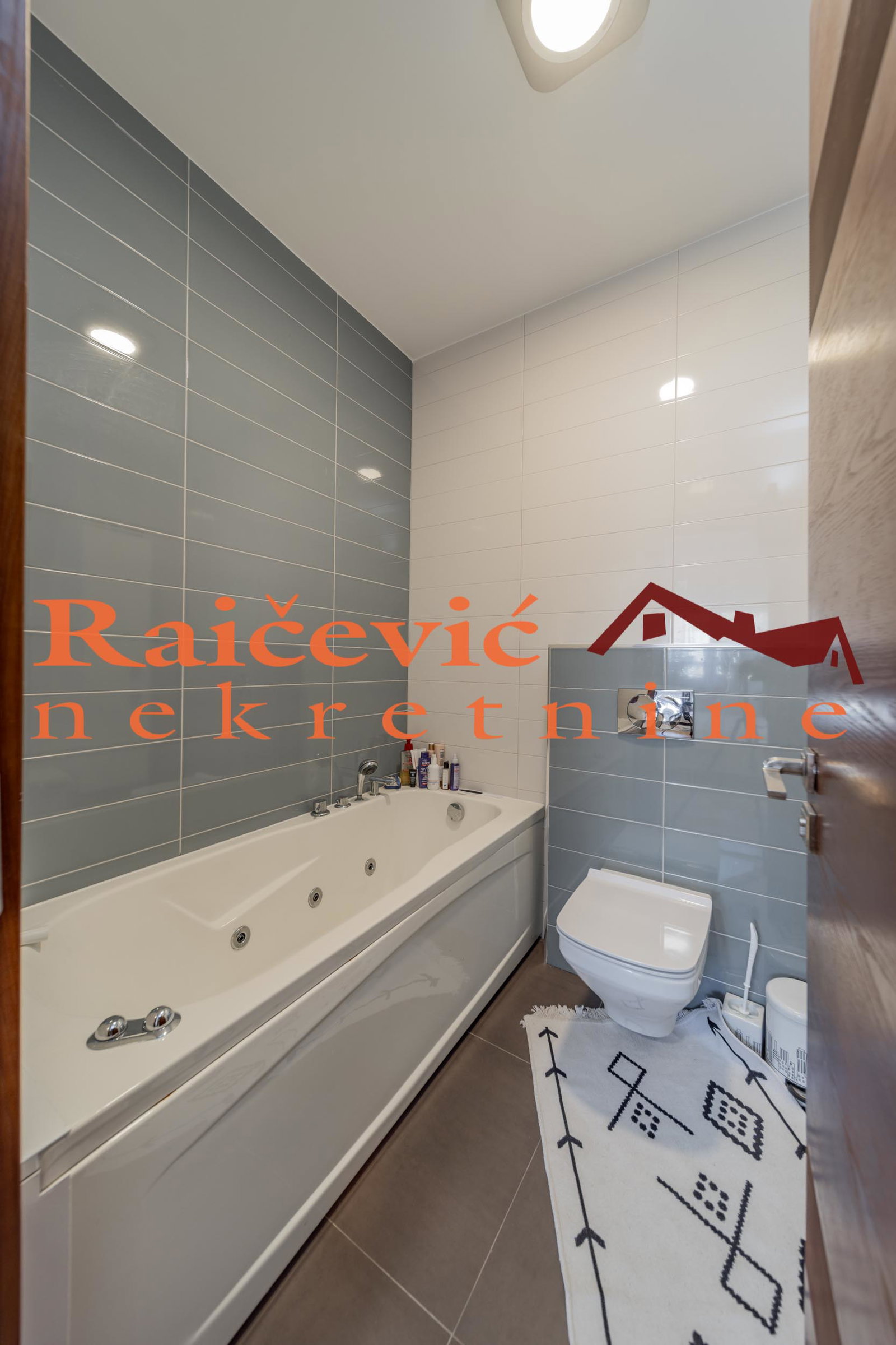 152039 Četvorosoban stan na prodaju, Crveni Krst, Beograd, 87m², 389.000 €