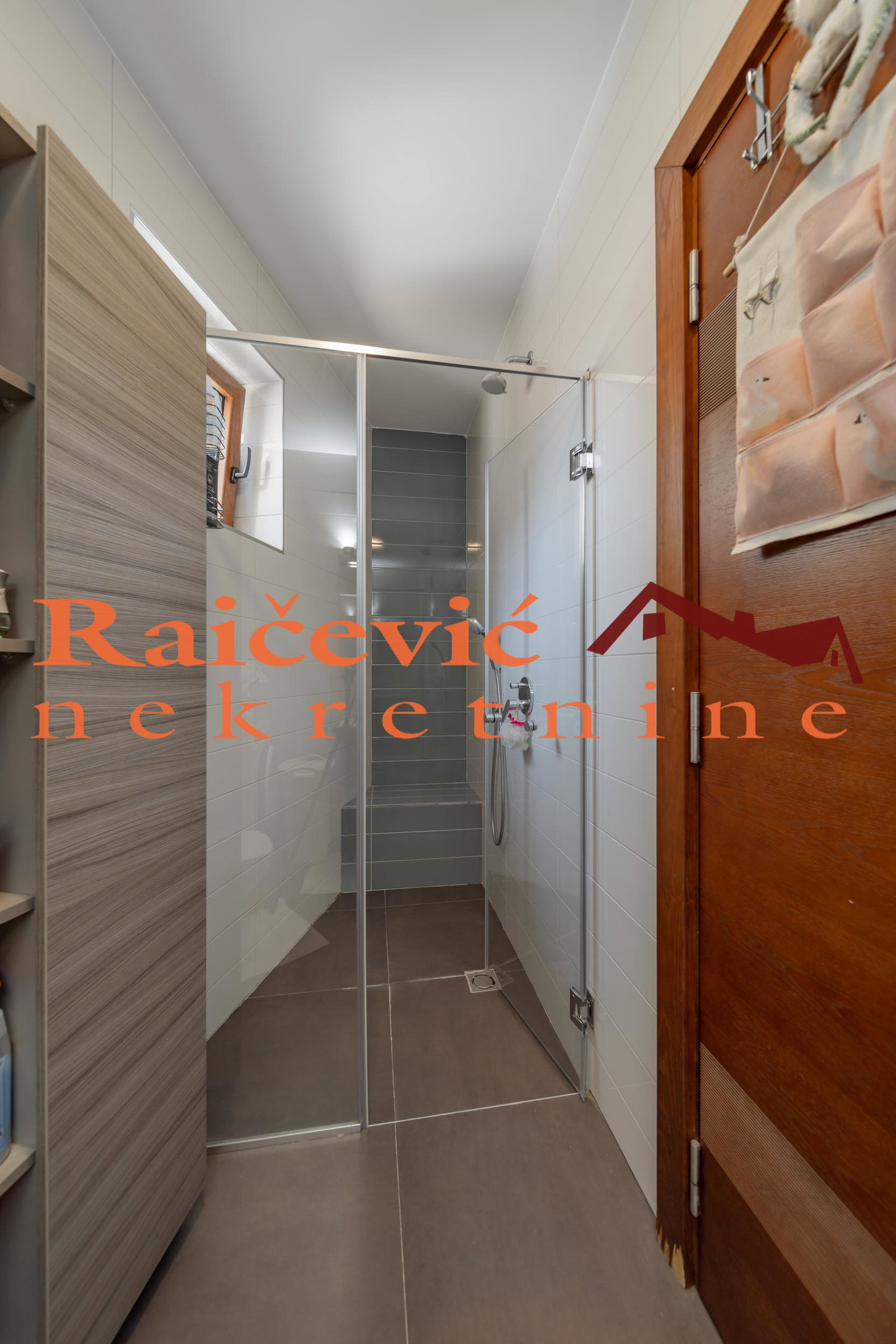 152043 Četvorosoban stan na prodaju, Crveni Krst, Beograd, 87m², 389.000 €