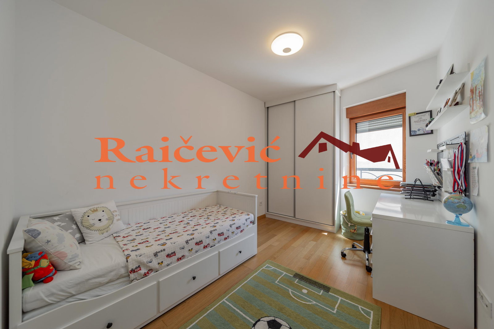 152044 Četvorosoban stan na prodaju, Crveni Krst, Beograd, 87m², 389.000 €