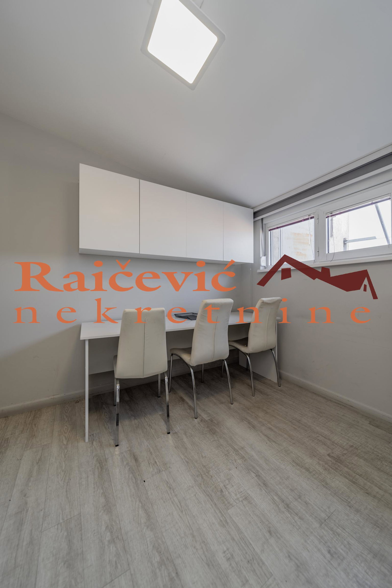 Petosoban stan na prodaju, Đeram Pijaca, Beograd, 118m², 6. sprat, 349.000 €