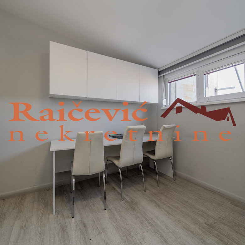 Petosoban stan na prodaju, Đeram Pijaca, Beograd, 118m², 6. sprat, 349.000 €