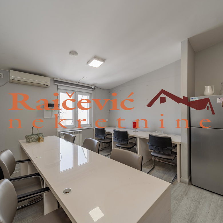 Petosoban stan na prodaju, Đeram Pijaca, Beograd, 118m², 6. sprat, 349.000 €
