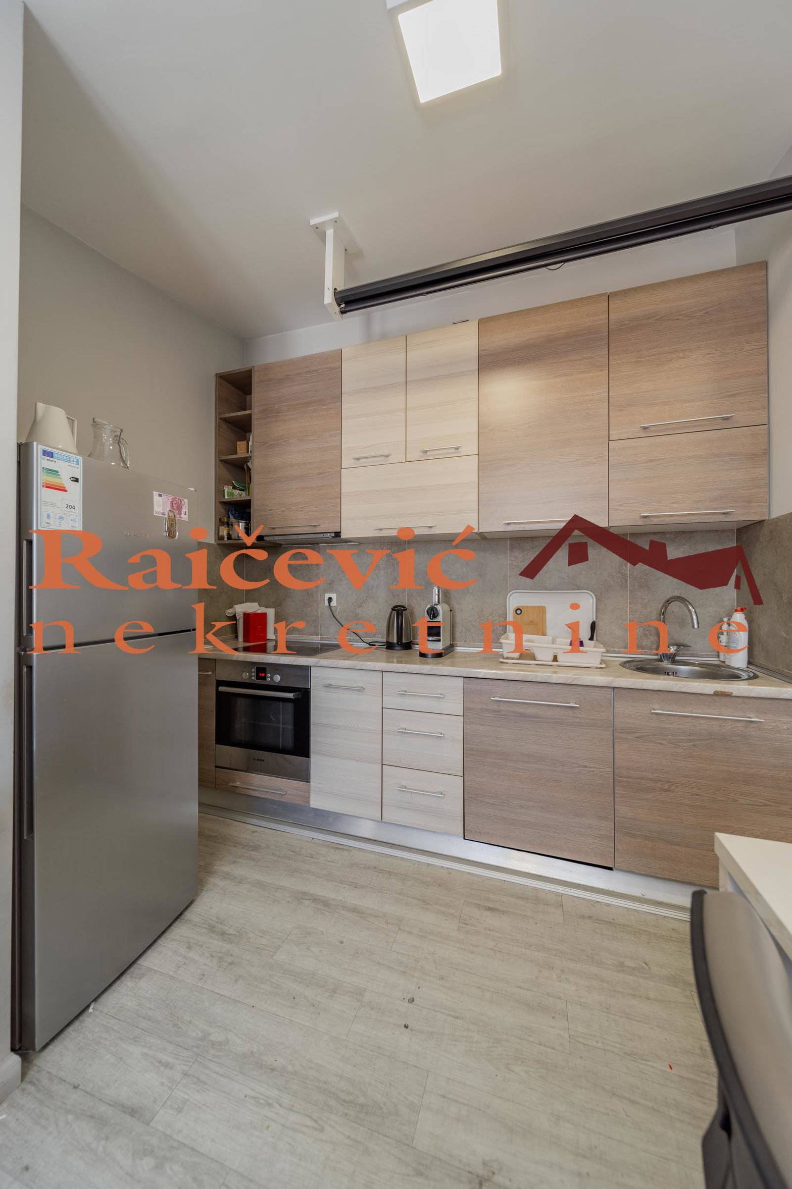 Petosoban stan na prodaju, Đeram Pijaca, Beograd, 118m², 6. sprat, 349.000 €