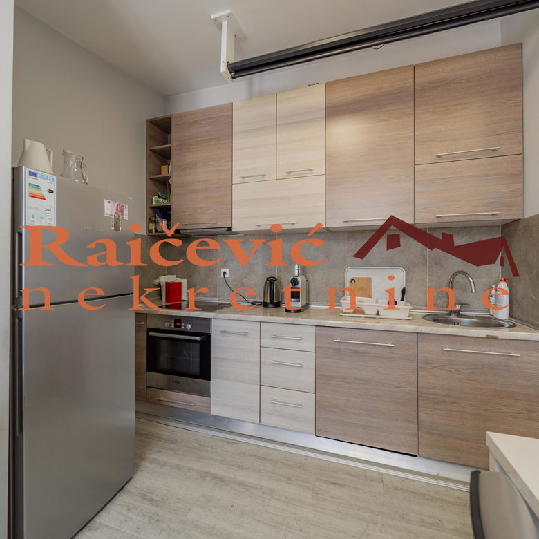 Petosoban stan na prodaju, Đeram Pijaca, Beograd, 118m², 6. sprat, 349.000 €