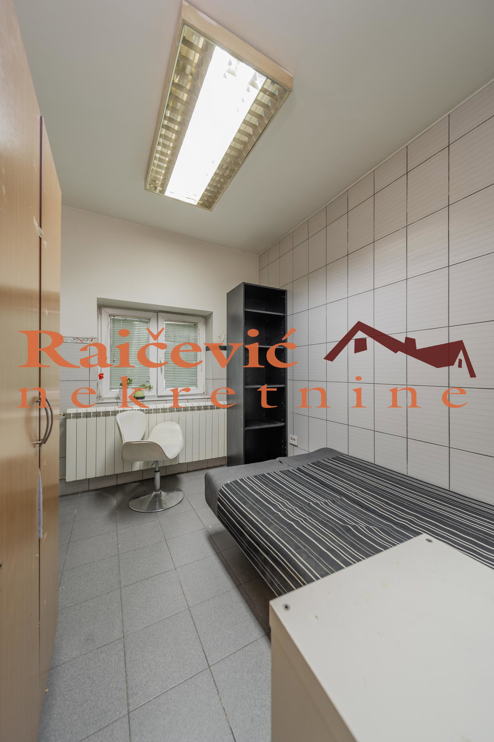 Dvosoban stan na prodaju, Đeram Pijaca, Beograd, 38m², 100.000 €
