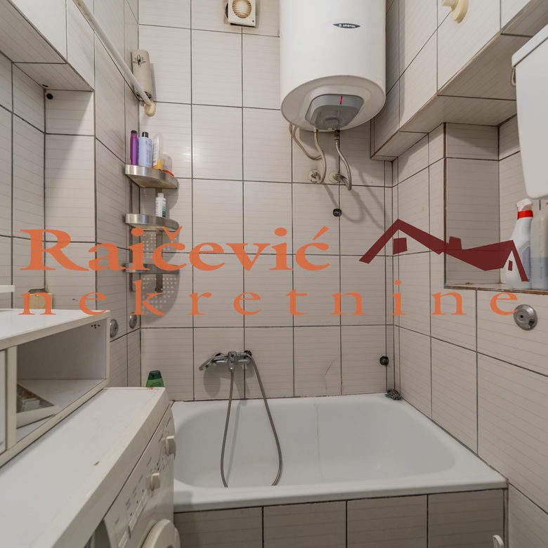 Dvosoban stan na prodaju, Đeram Pijaca, Beograd, 38m², 100.000 €