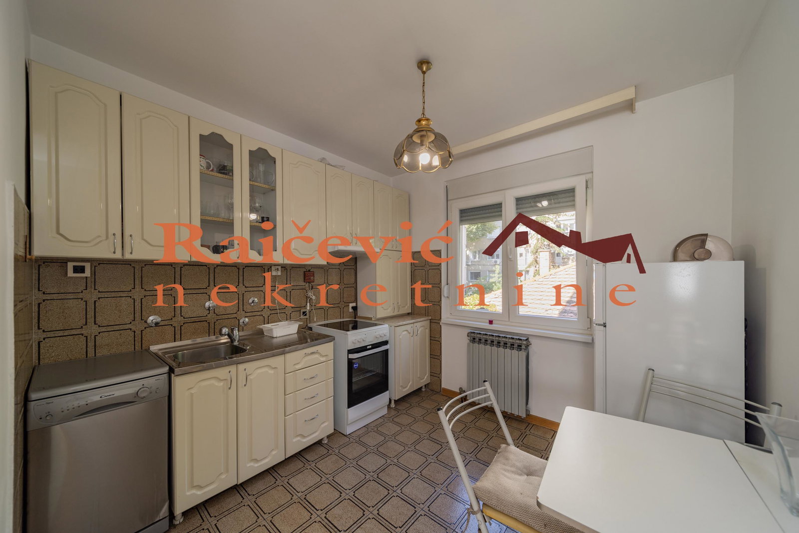 152166 Dvosoban stan za izdavanje, Autokomanda, Beograd, 60m², 600 €/mes