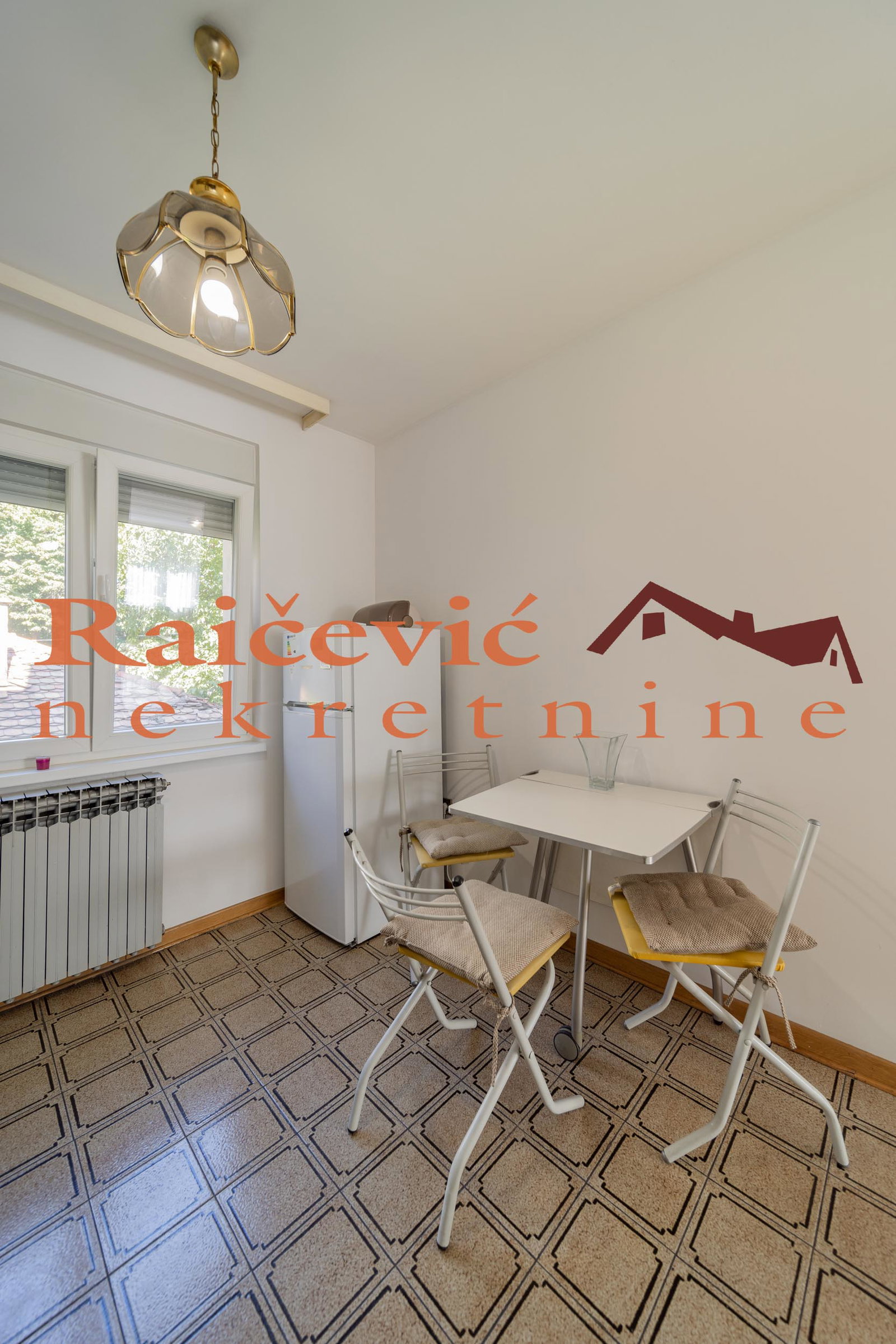152168 Dvosoban stan za izdavanje, Autokomanda, Beograd, 60m², 600 €/mes