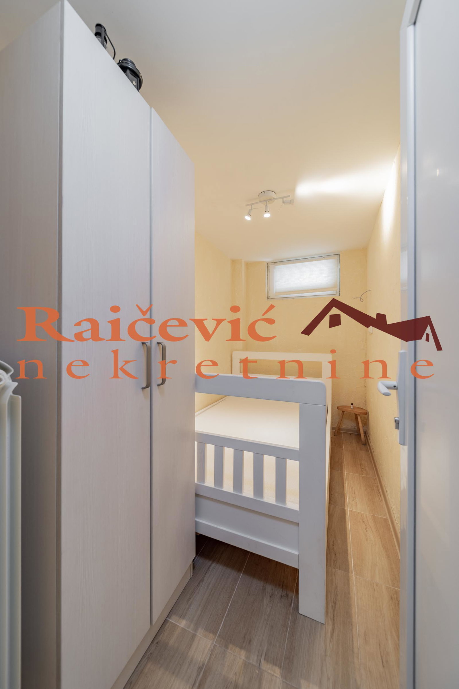 152323 Četvorosoban stan na prodaju, Kopaonik, 98m², 147.000 €