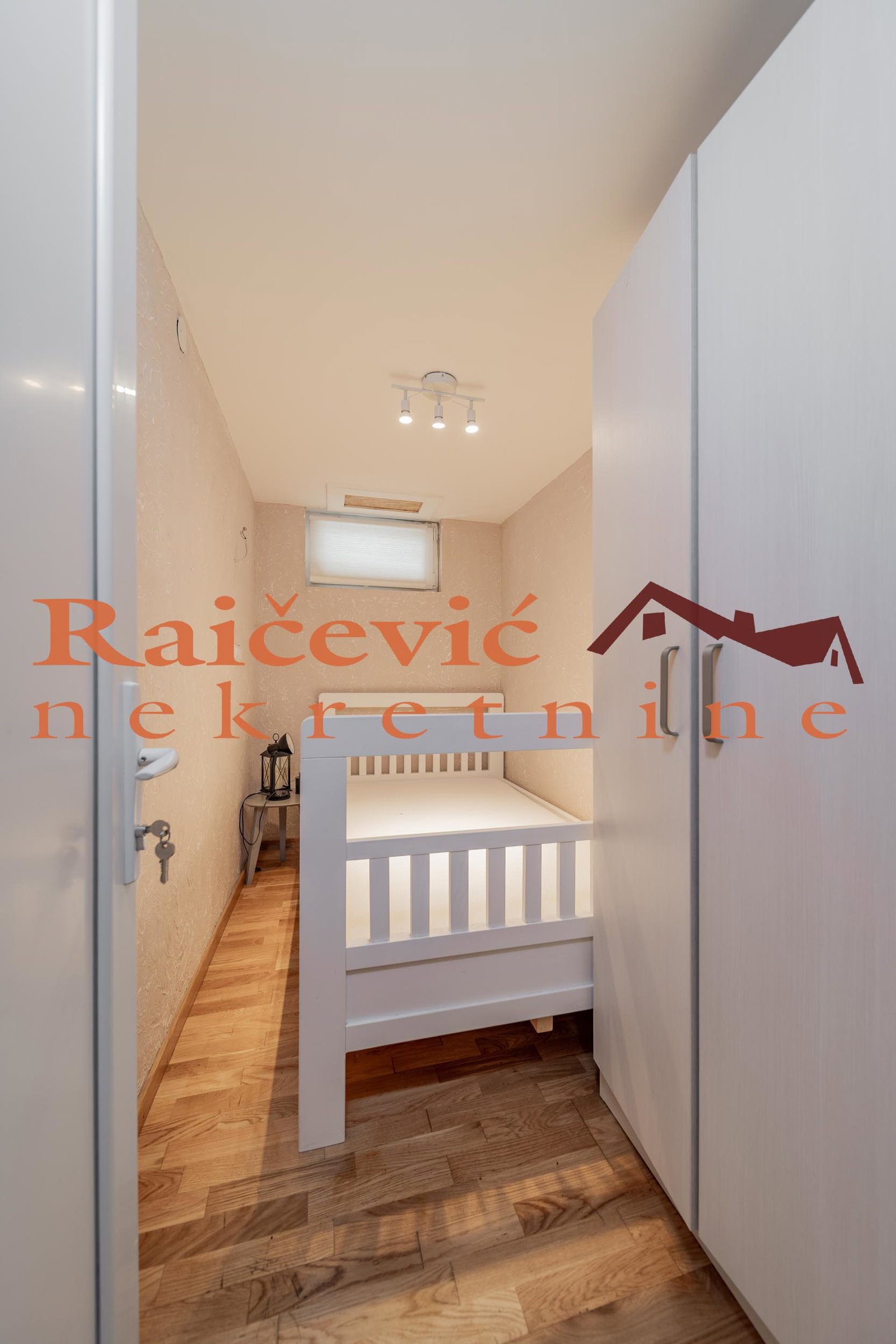 152324 Četvorosoban stan na prodaju, Kopaonik, 98m², 147.000 €