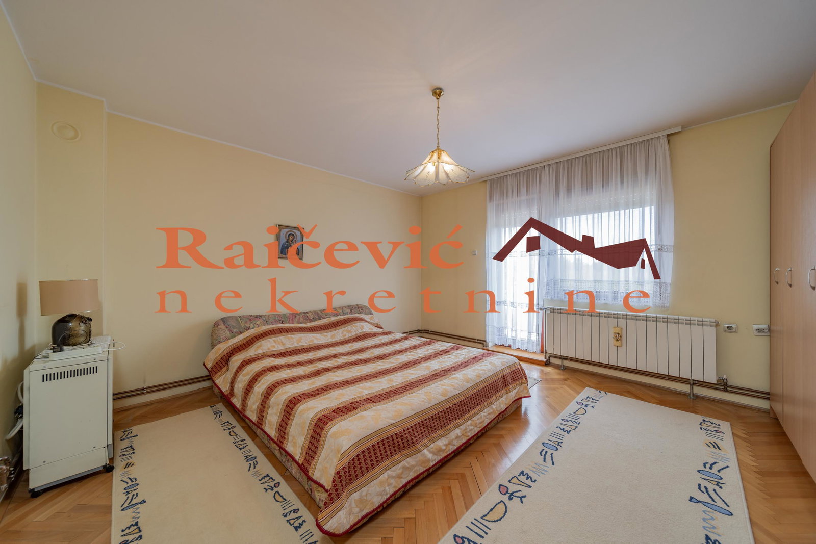 Kuća na prodaju, Starcevo, 484m², 299.000 €