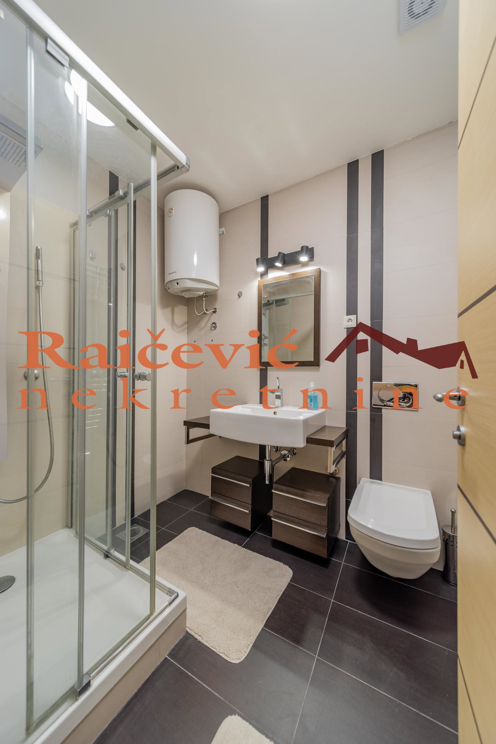 152485 Trosoban stan na prodaju, Centar, Beograd, 98m², 588.000 €