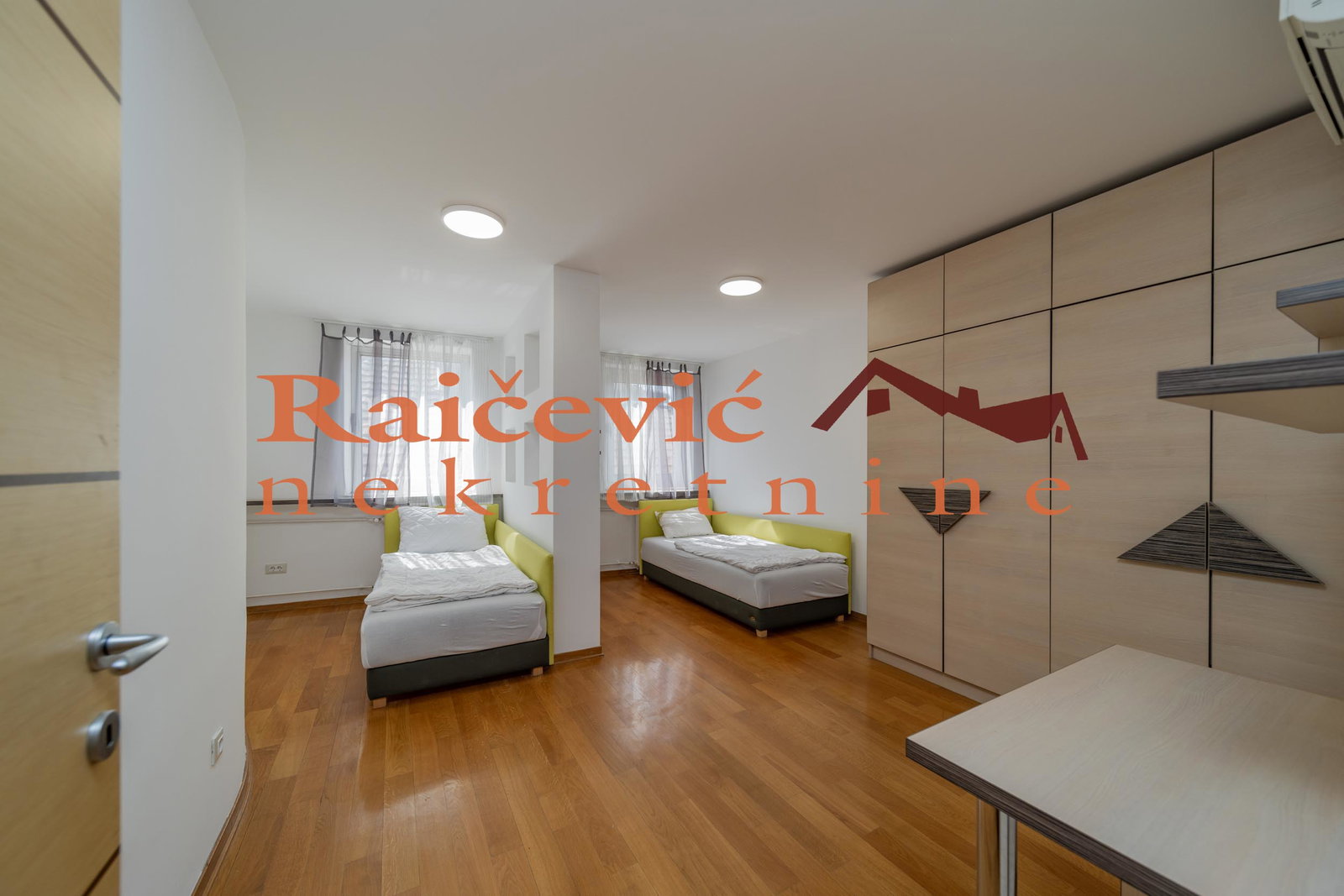 152486 Trosoban stan na prodaju, Centar, Beograd, 98m², 588.000 €