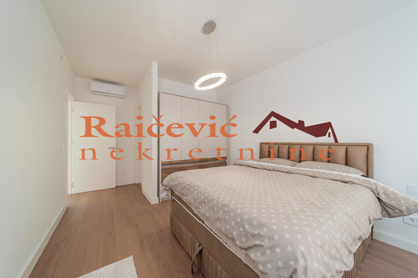 152517 Stan Izdavanje Beograd Beograd na Vodi 76 m2