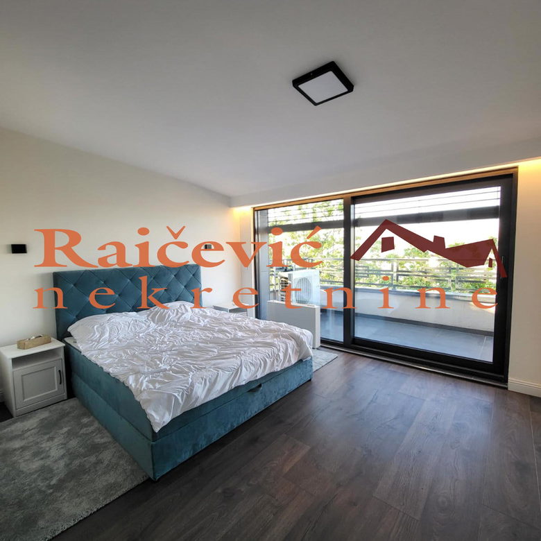 Petosoban stan na prodaju, Kalenić, Beograd, 198m², 870.000 €