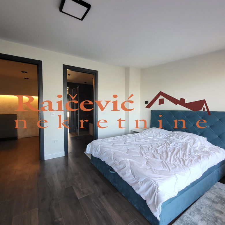 Petosoban stan na prodaju, Kalenić, Beograd, 198m², 870.000 €