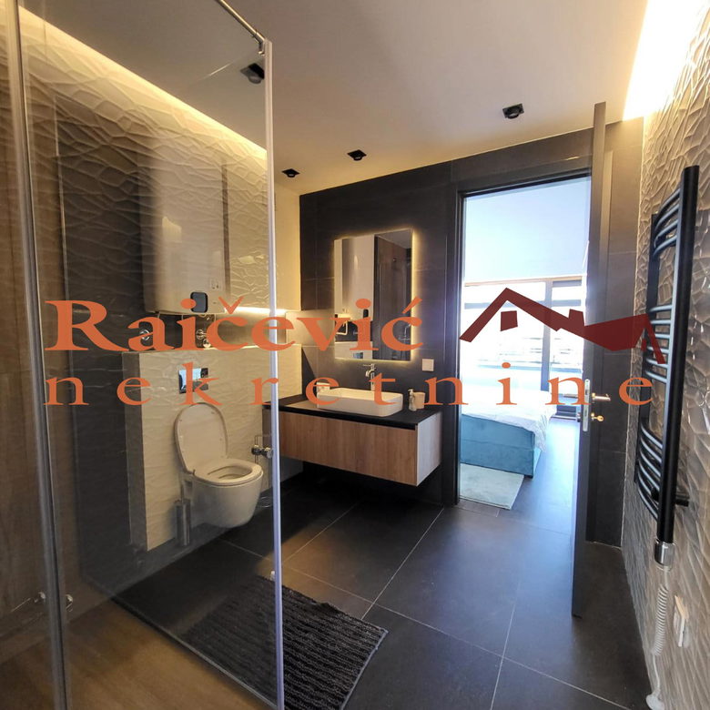Petosoban stan na prodaju, Kalenić, Beograd, 198m², 870.000 €