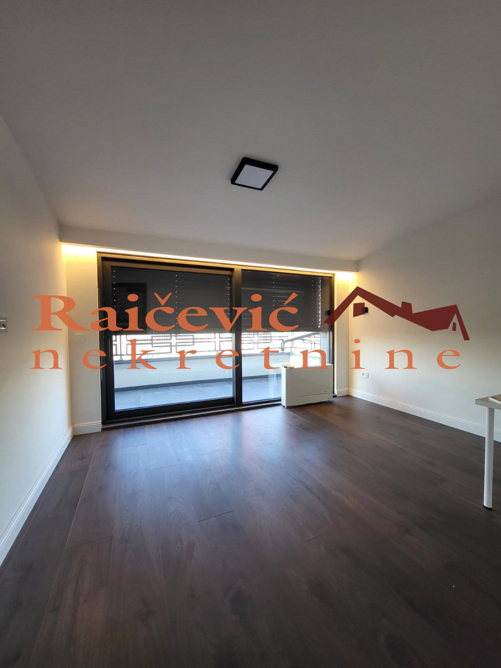 152624 Petosoban stan na prodaju, Kalenić, Beograd, 198m², 870.000 €