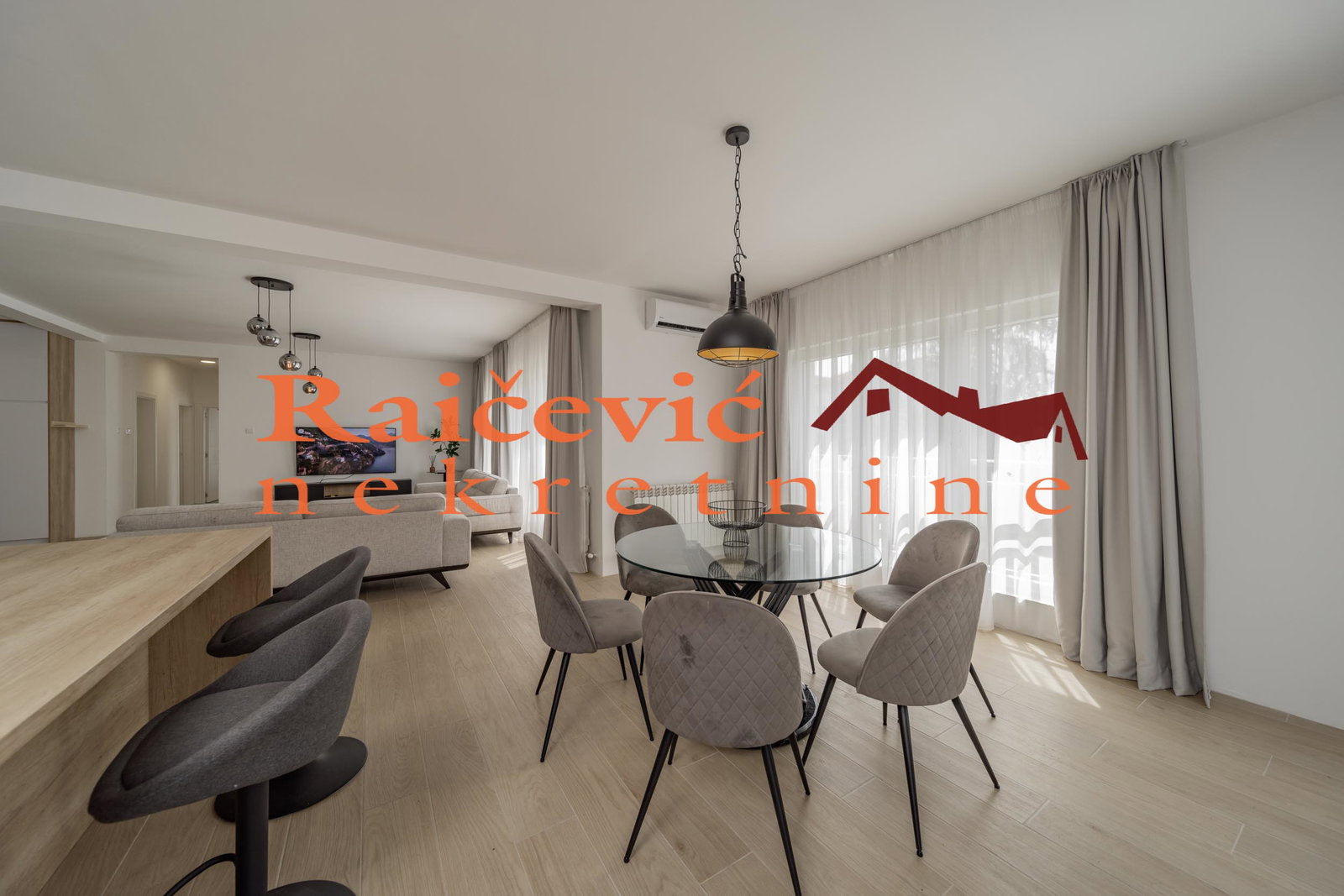 Stan Prodaja Beograd Dedinje 145 m2
