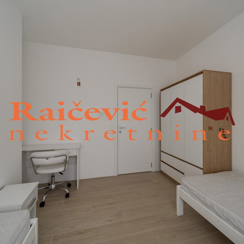 Četvorosoban stan na prodaju, Dedinje, Beograd, 145m², 1. sprat, 650.000 €