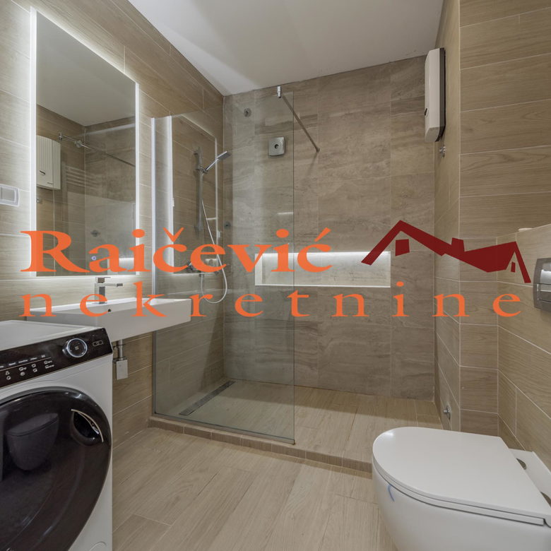Četvorosoban stan na prodaju, Dedinje, Beograd, 145m², 1. sprat, 650.000 €