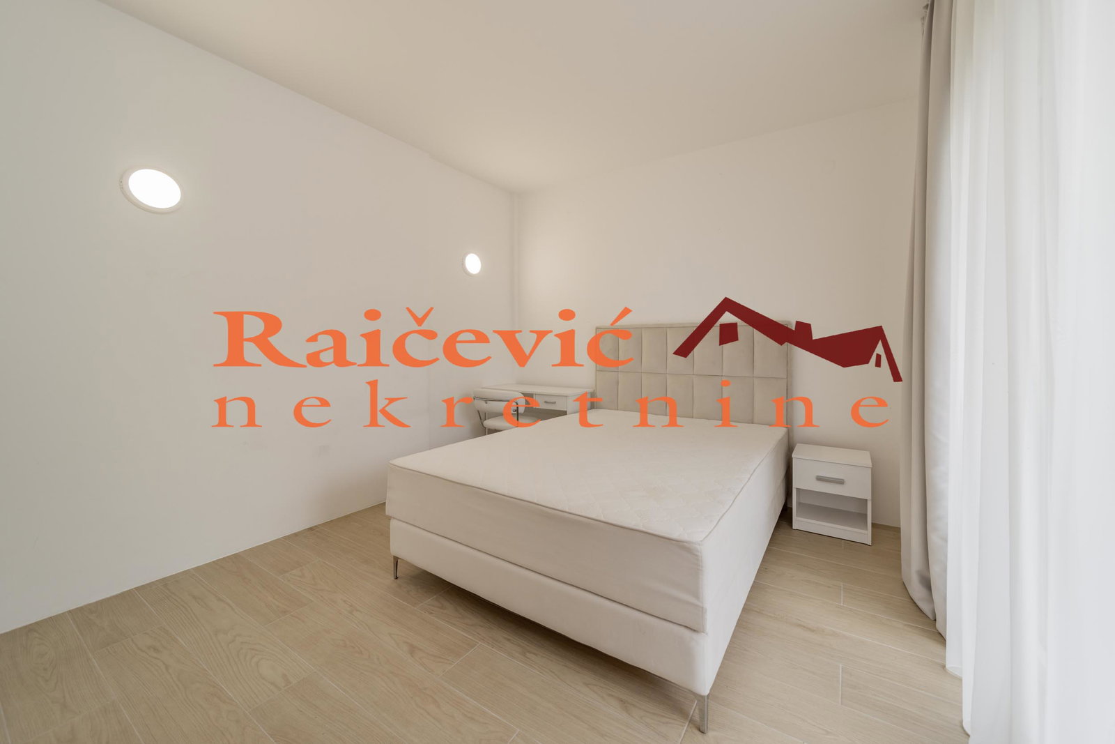 Četvorosoban stan na prodaju, Dedinje, Beograd, 145m², 1. sprat, 650.000 €