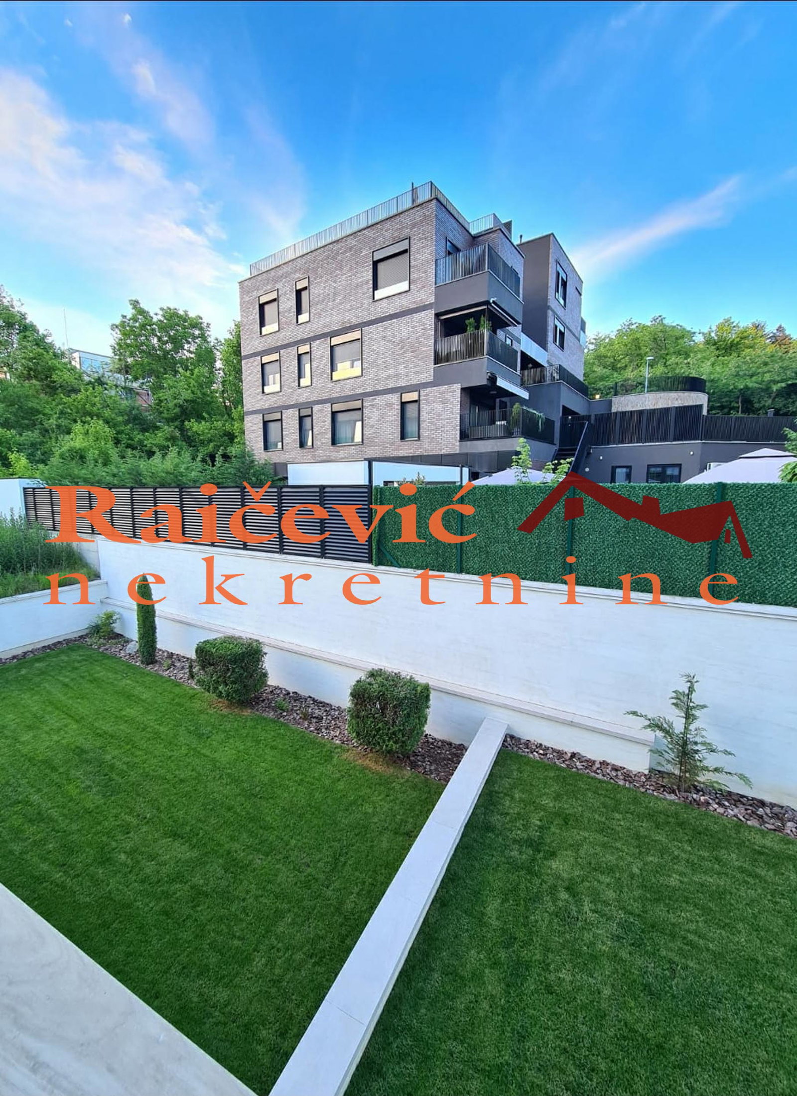 Stan Prodaja Beograd Dedinje 180 m2