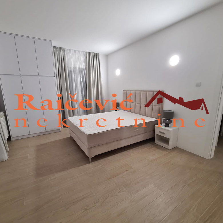 Stan Prodaja Beograd Dedinje 220 m2
