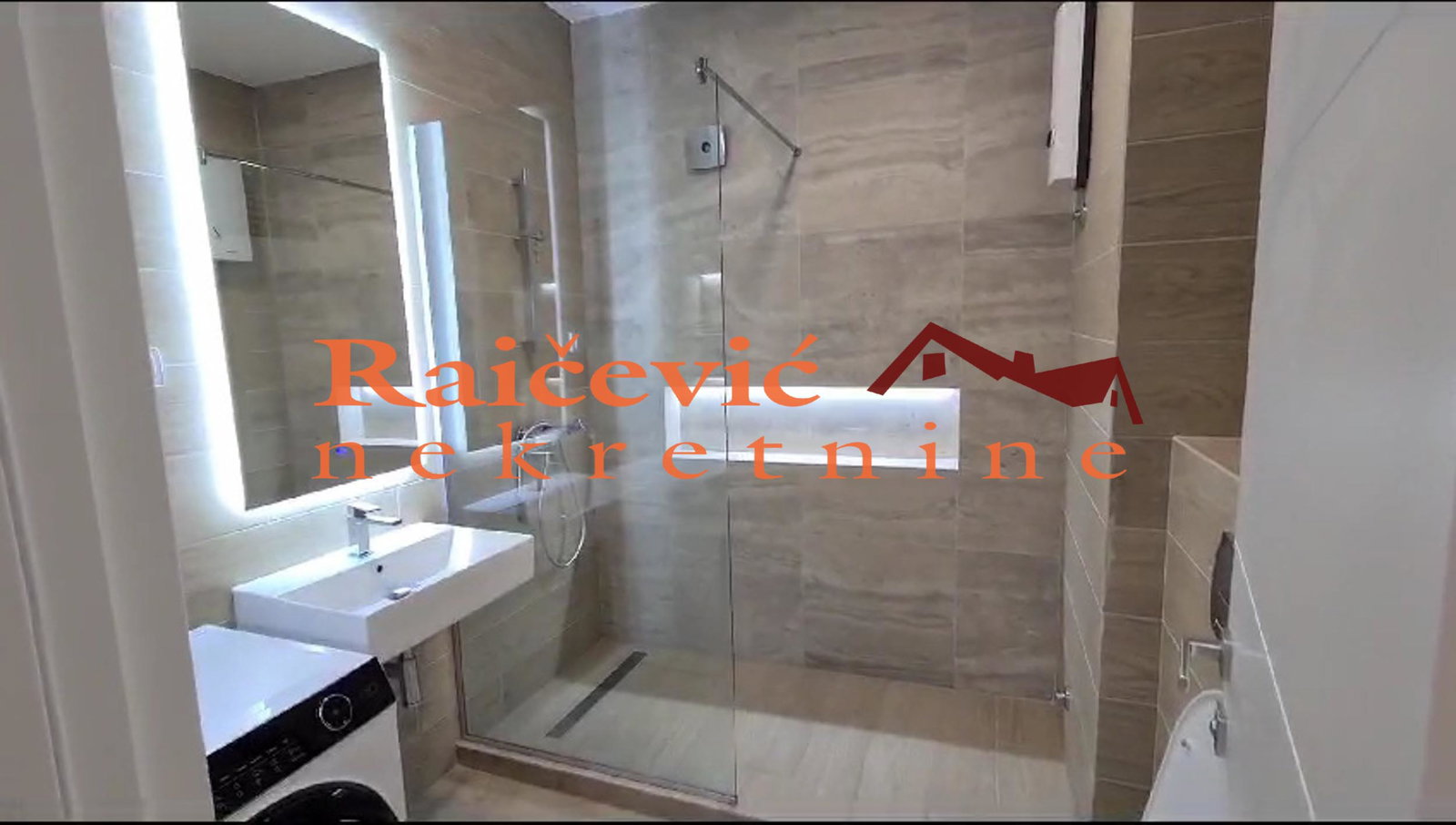 Stan Prodaja Beograd Dedinje 220 m2