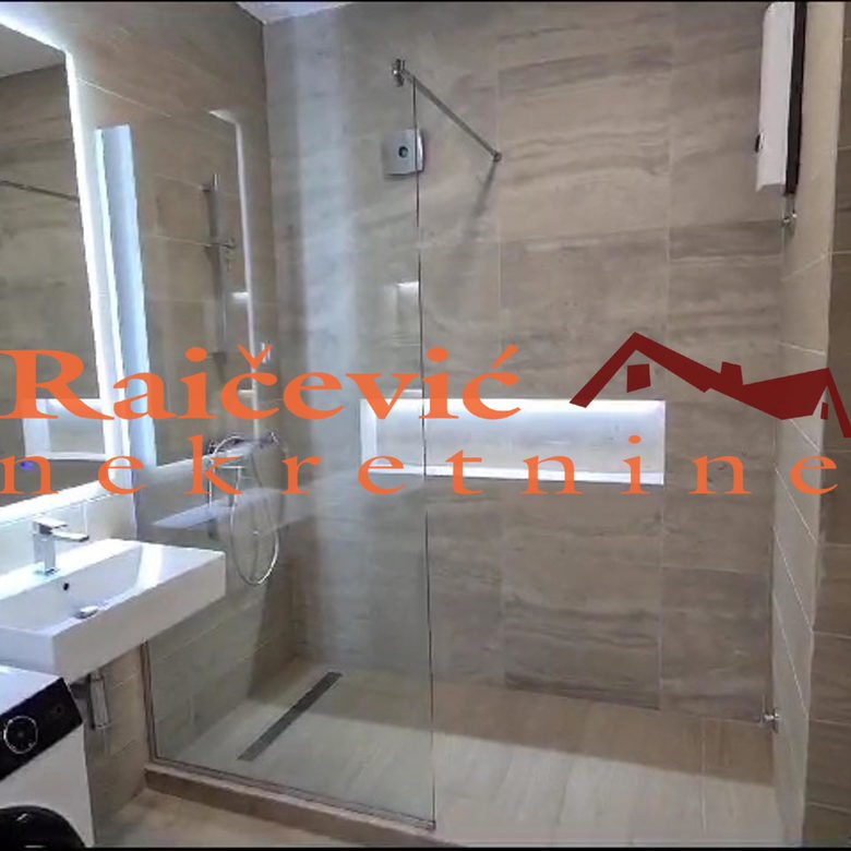 Stan Prodaja Beograd Dedinje 220 m2