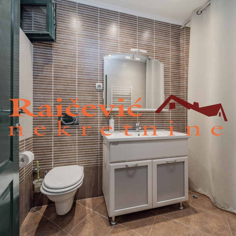 Lokal za izdavanje, Voždovac, Beograd, 152m², 2.400 €/mes