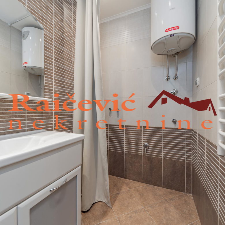 Lokal za izdavanje, Voždovac, Beograd, 152m², 2.400 €/mes