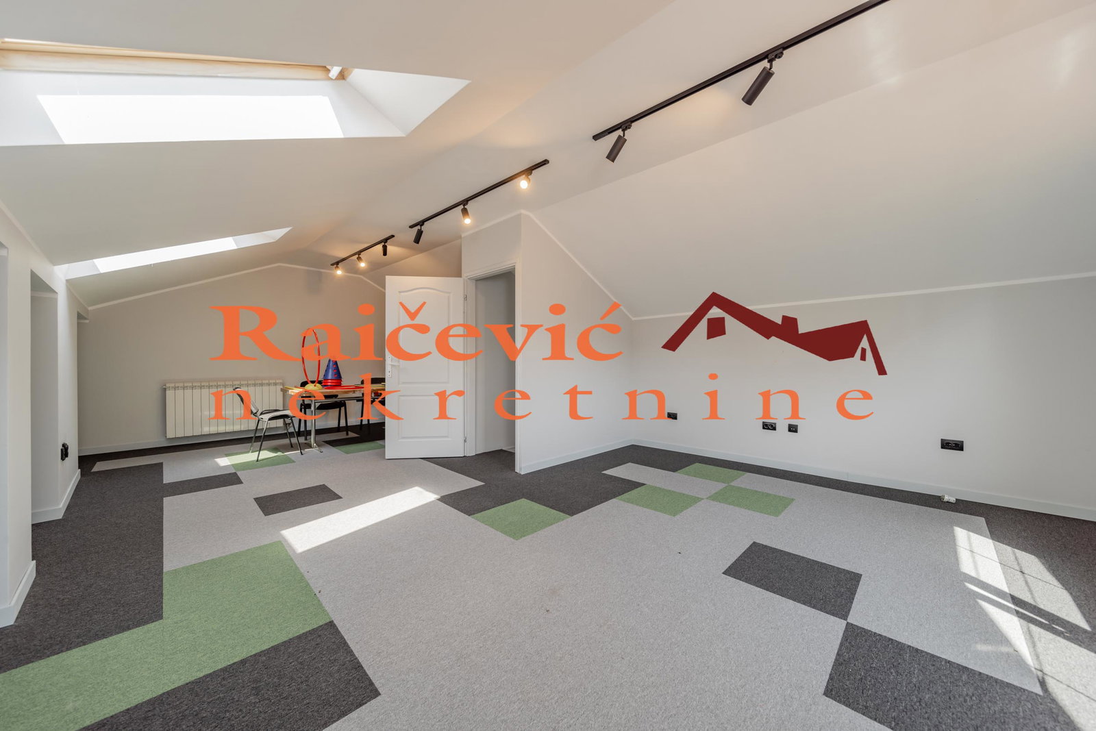 Lokal za izdavanje, Voždovac, Beograd, 152m², 2.400 €/mes