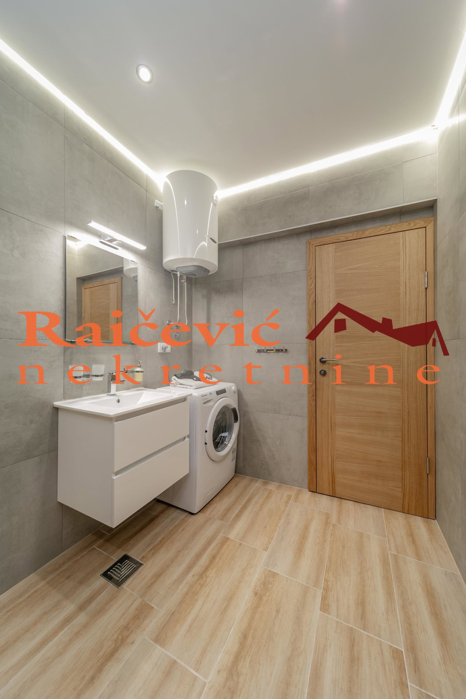 152873 Trosoban stan za izdavanje, Centar, Beograd, 90m², 1.500 €/mes
