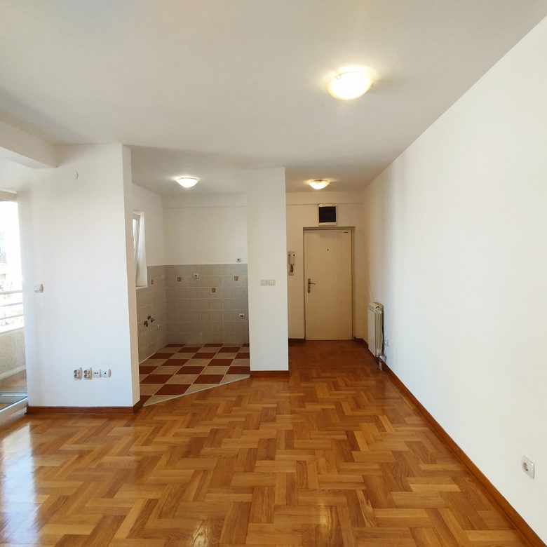 Stan Prodaja Beograd Crveni Krst 65 m2