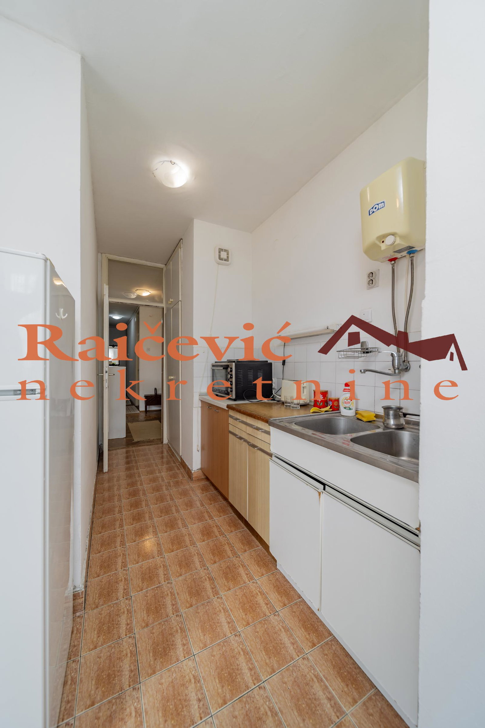Trosoban stan na prodaju, Crveni Krst, Beograd, 72m², 249.000 €