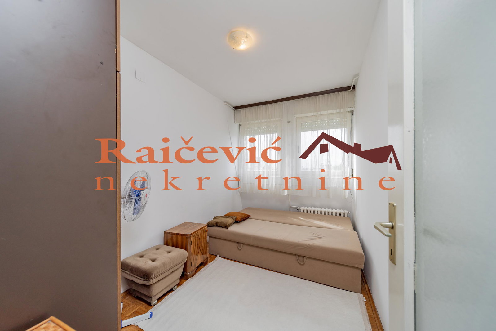 Trosoban stan na prodaju, Crveni Krst, Beograd, 72m², 249.000 €
