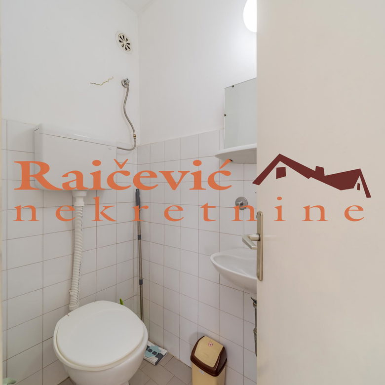 Trosoban stan na prodaju, Crveni Krst, Beograd, 72m², 249.000 €