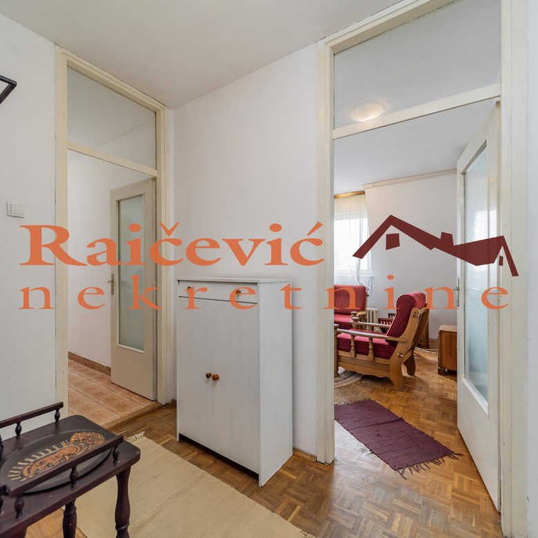 Trosoban stan na prodaju, Crveni Krst, Beograd, 72m², 249.000 €