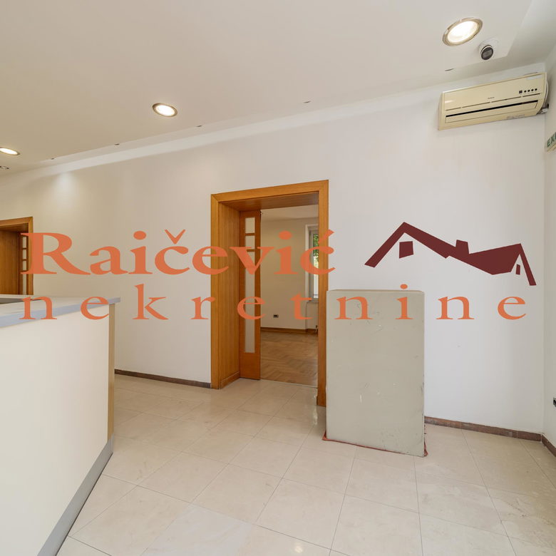 Lokal Izdavanje Beograd Centar (Čukarica) 1040 m2