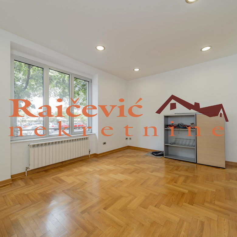 Lokal Izdavanje Beograd Centar (Čukarica) 1040 m2