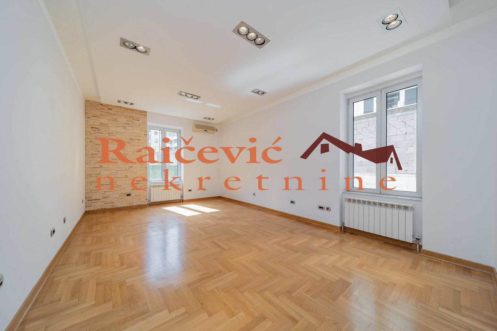 Lokal Izdavanje Beograd Centar (Čukarica) 1040 m2