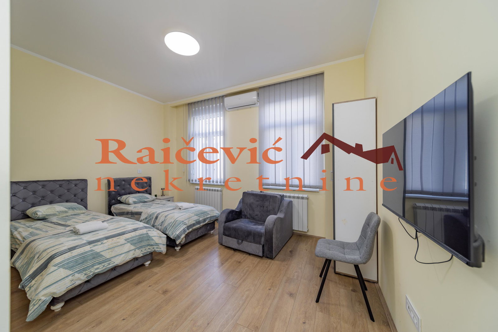 Stan Prodaja Beograd Ekonomski Fakultet 211 m2