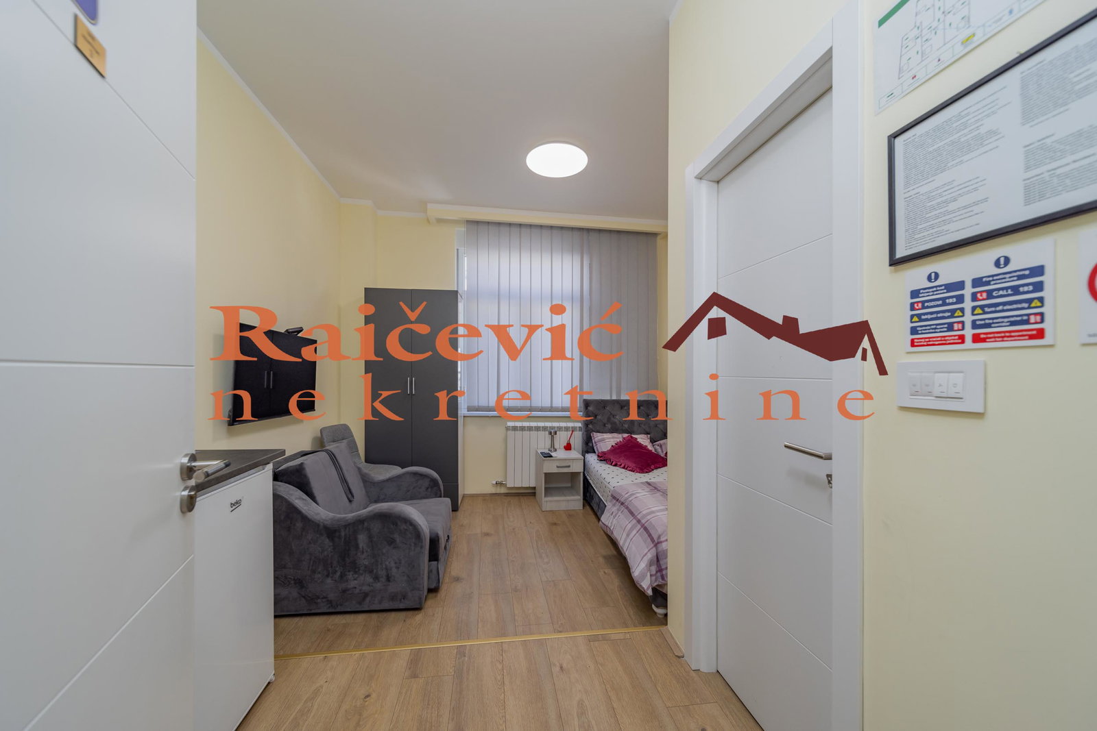 Višesoban stan na prodaju, Centar, Beograd, 211m², 890.000 €