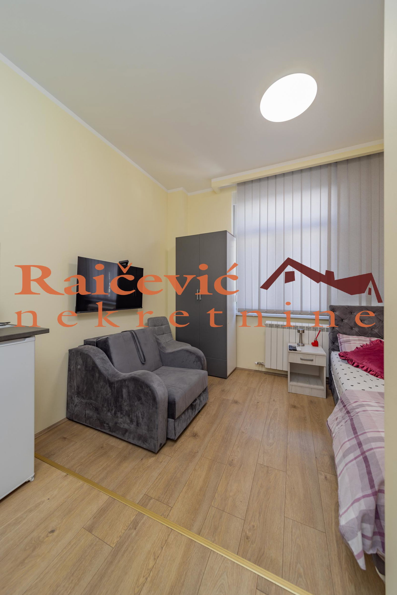 Višesoban stan na prodaju, Centar, Beograd, 211m², 890.000 €