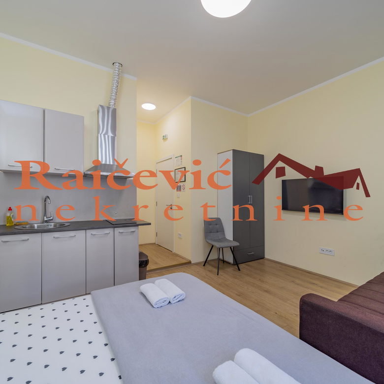 Višesoban stan na prodaju, Centar, Beograd, 211m², 890.000 €