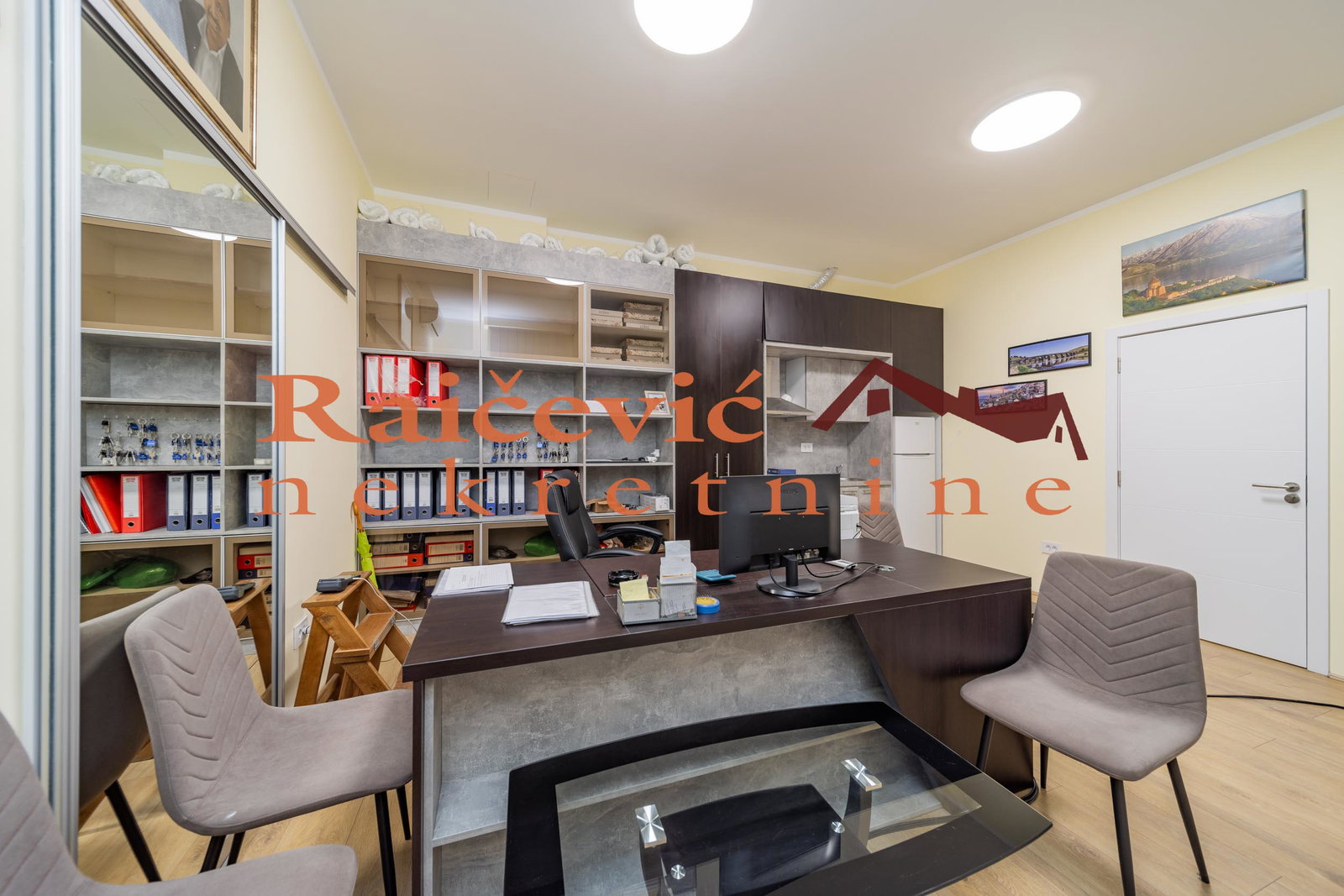 Višesoban stan na prodaju, Centar, Beograd, 211m², 890.000 €