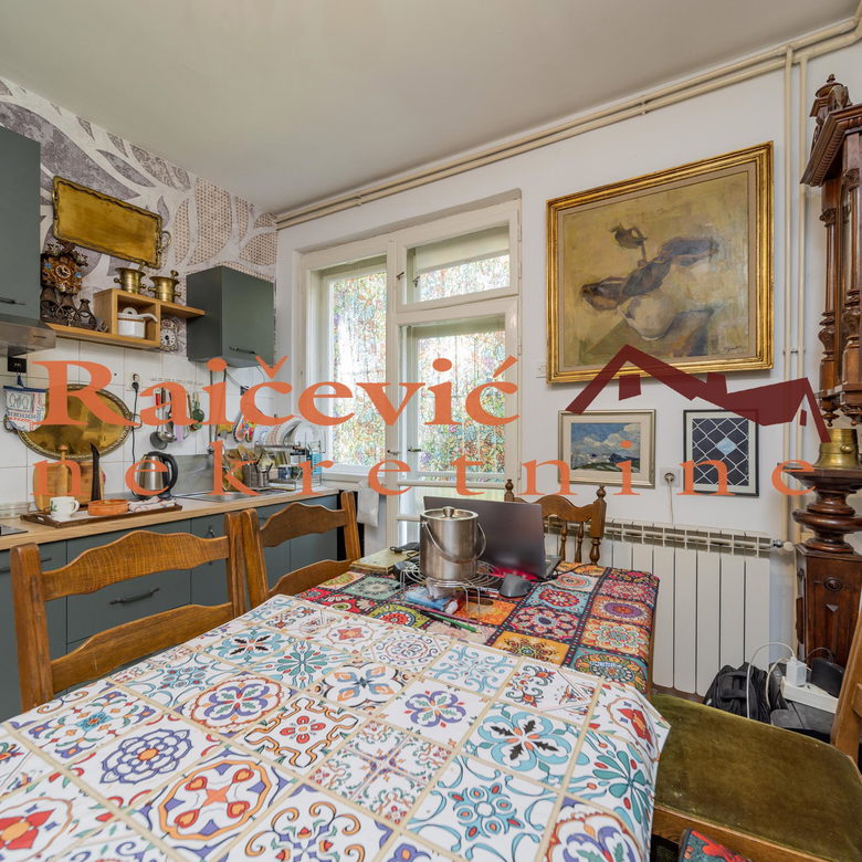 Trosoban stan na prodaju, Profesorska Kolonija, Beograd, 72m², 350.000 €