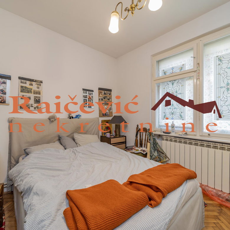 Trosoban stan na prodaju, Profesorska Kolonija, Beograd, 72m², 350.000 €
